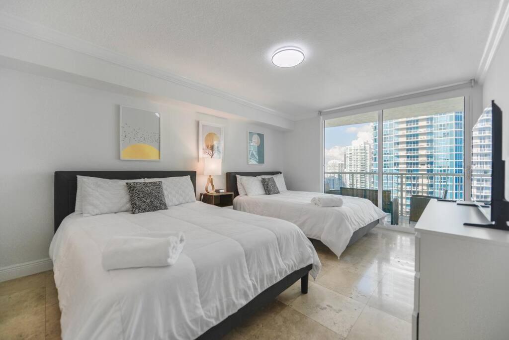 Centric Modern 40Thfloor Brickell Condo Free Parking By Palermo Home 迈阿密 外观 照片
